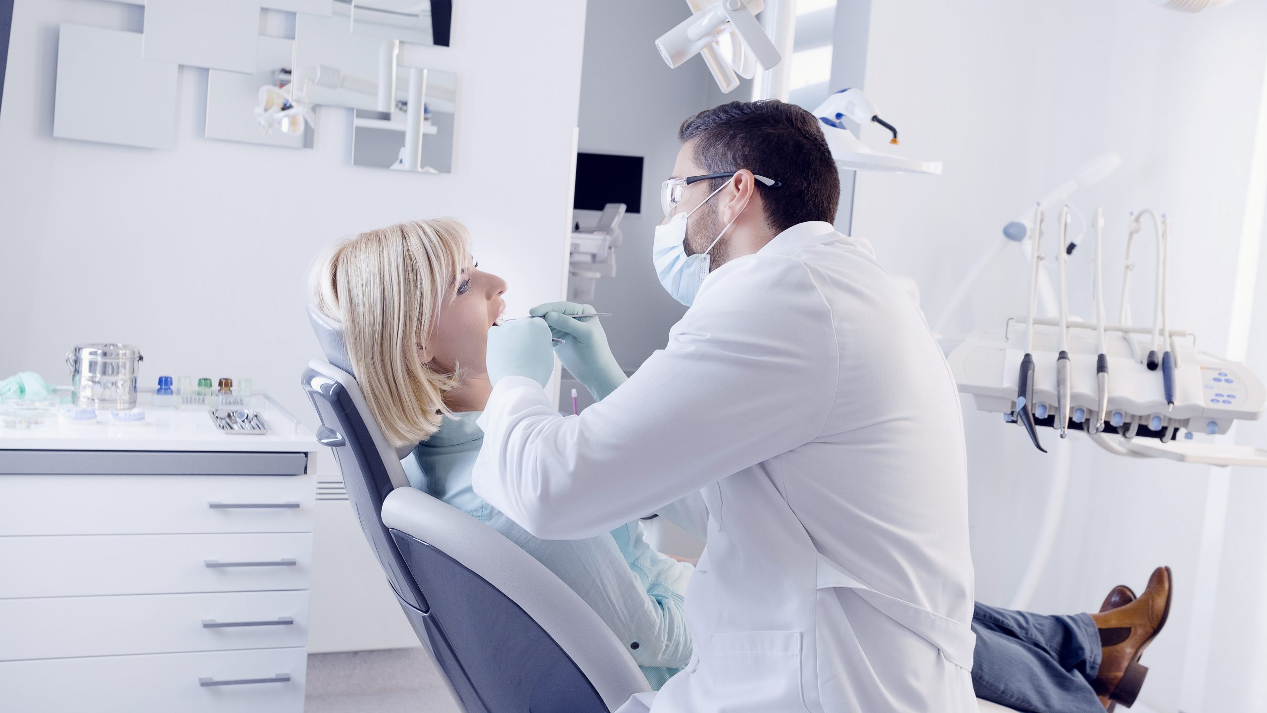 Dentist in Folsom, PA